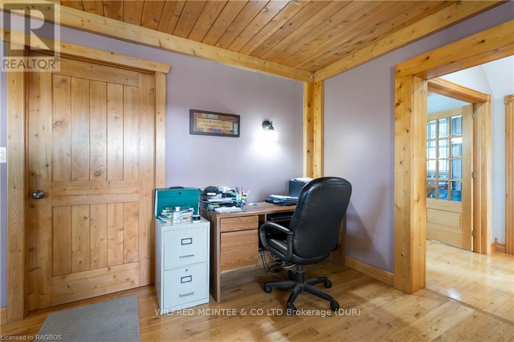 522223 Concession 12 Ndr, West Grey, Ontario  N0G 1S0 - Photo 18 - X10847003