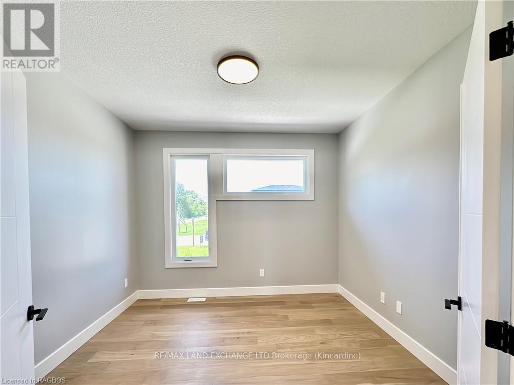 901 Bogdanovic Way, Huron-Kinloss, Ontario  N2Z 0H4 - Photo 18 - X10847043
