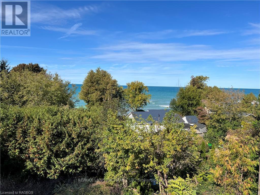 222 Penetangore Row, Kincardine, Ontario  N2Z 2P6 - Photo 19 - X10847092