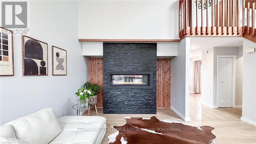 222 Penetangore Row, Kincardine, Ontario  N2Z 2P6 - Photo 5 - X10847092
