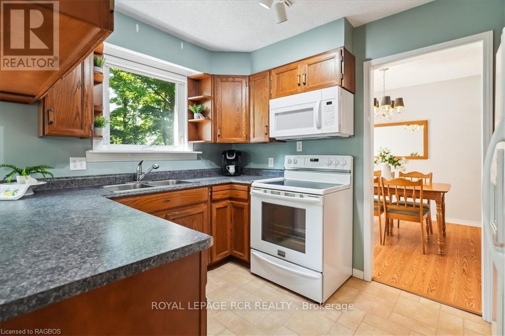 527 5th Street E, Owen Sound, Ontario  N4K 1E2 - Photo 18 - X10847423