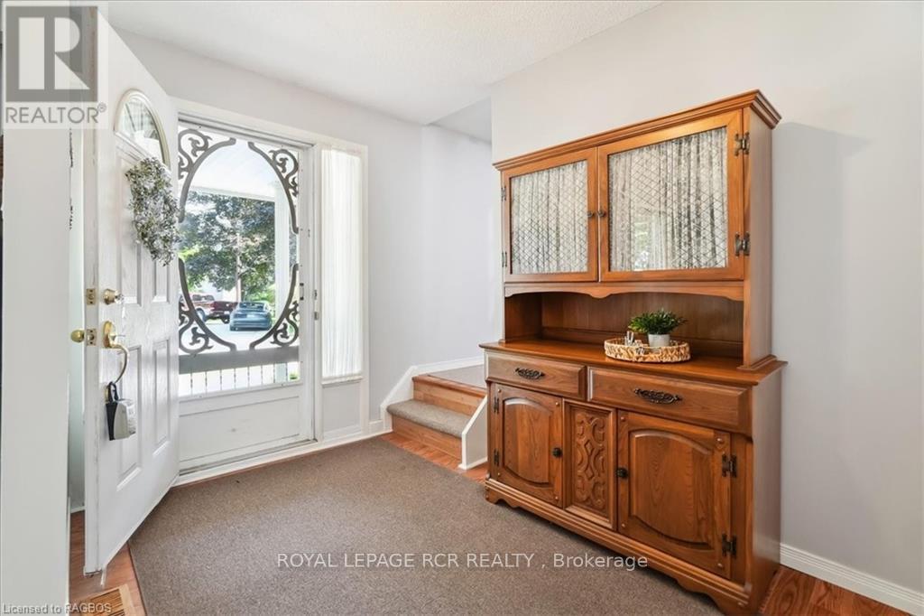 527 5th Street E, Owen Sound, Ontario  N4K 1E2 - Photo 23 - X10847423