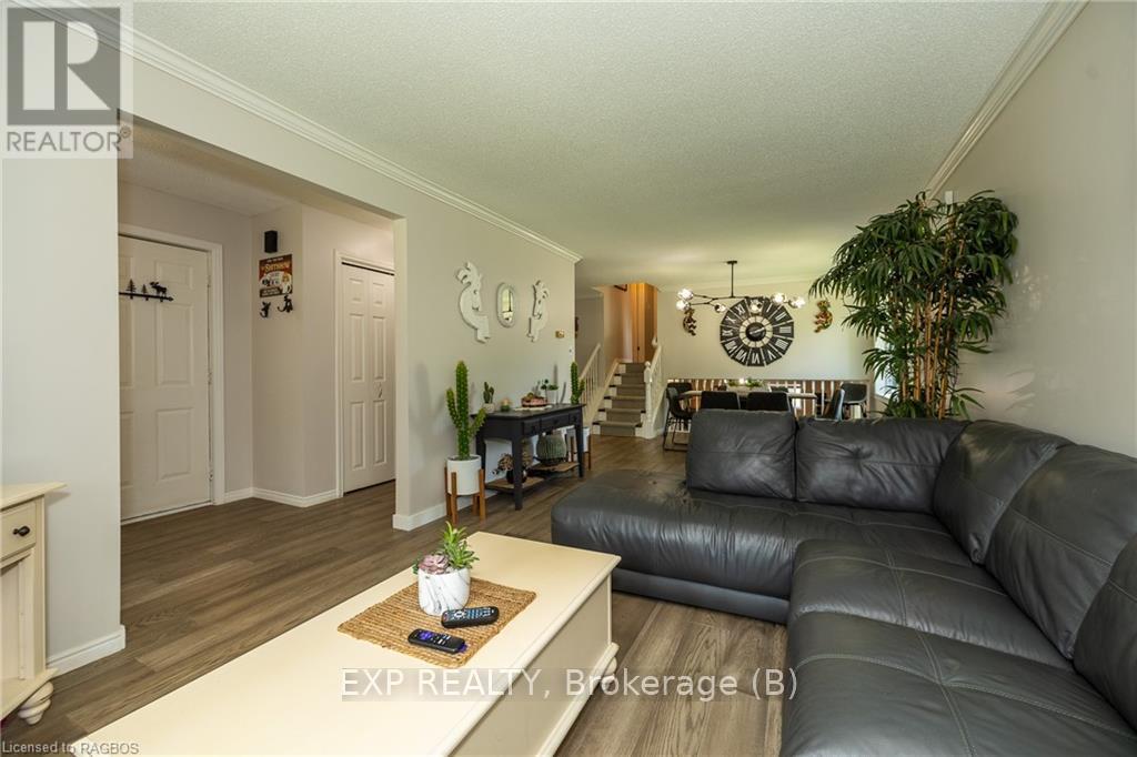 320 1st Street W, Owen Sound, Ontario  N4K 6R4 - Photo 6 - X10847026
