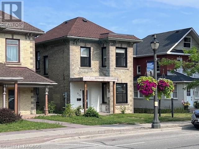932 QUEEN STREET, kincardine, Ontario