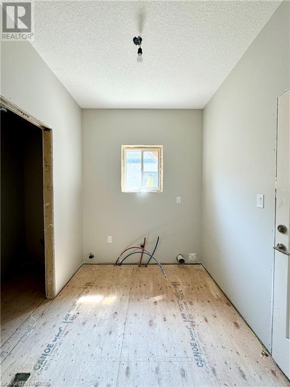 463 Ivings Drive, Saugeen Shores, Ontario  N0H 2C3 - Photo 3 - X10848949