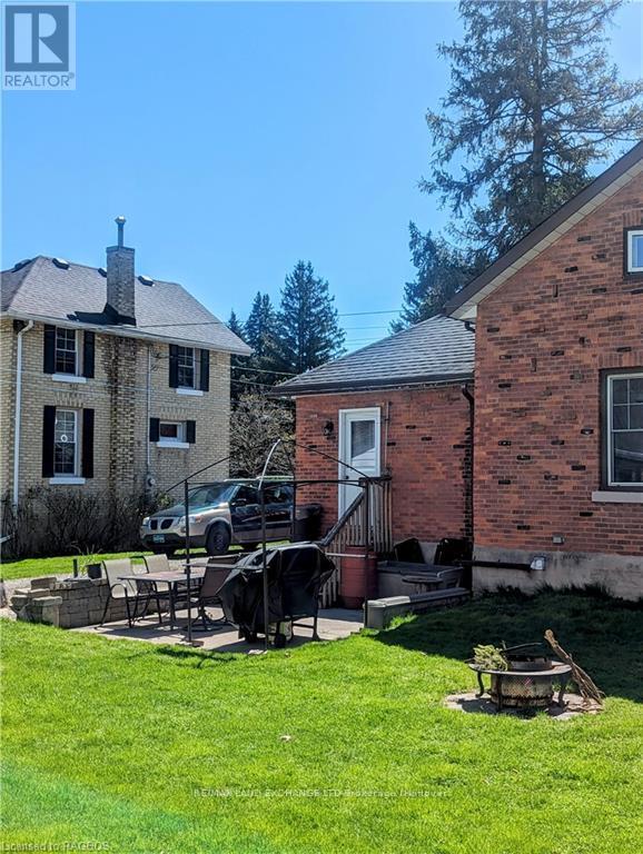 10 Mary Street, Brockton, Ontario  N0G 2V0 - Photo 3 - X10849425