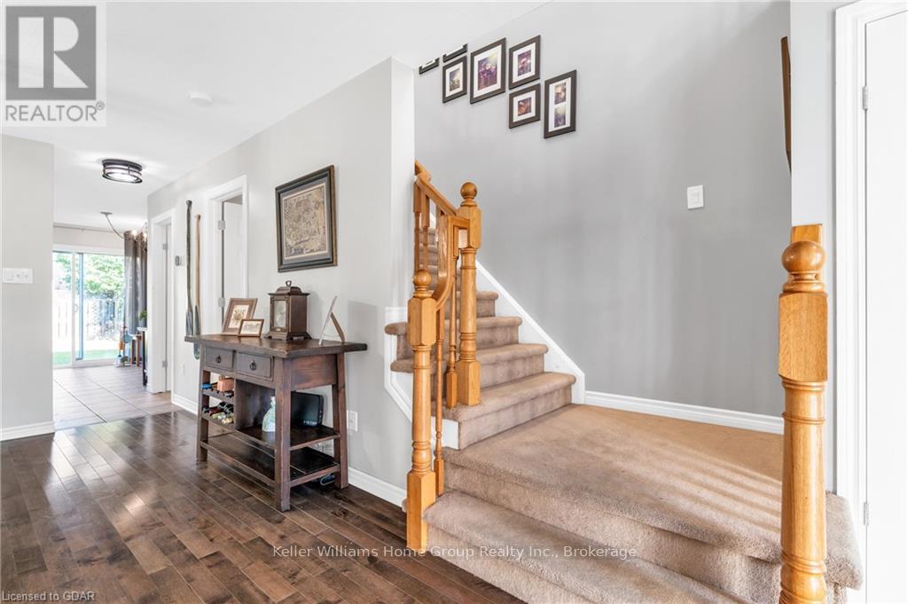 40 Pettitt Drive, Guelph (Grange Hill East), Ontario  N1E 0A7 - Photo 17 - X10876290