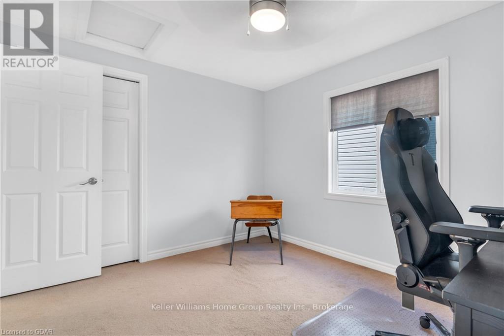 40 Pettitt Drive, Guelph (Grange Hill East), Ontario  N1E 0A7 - Photo 21 - X10876290