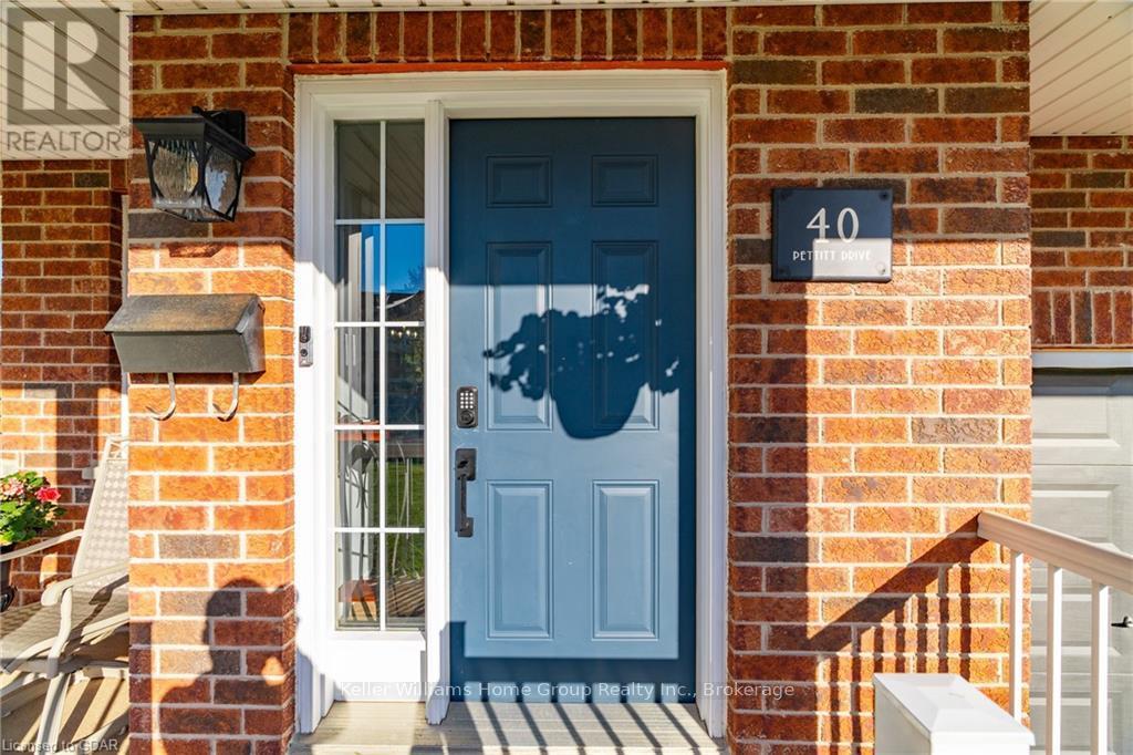 40 Pettitt Drive, Guelph (Grange Hill East), Ontario  N1E 0A7 - Photo 4 - X10876290