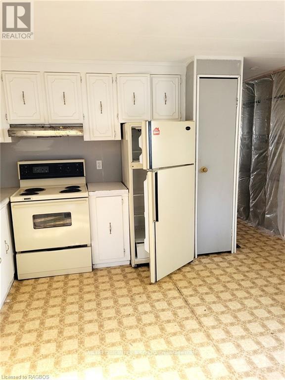 4933 Highway 9, Kincardine, Ontario  N2Z 2Z5 - Photo 6 - X11822771