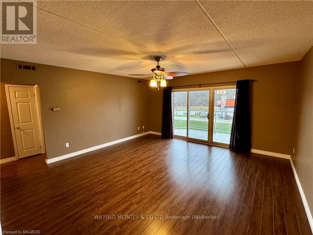 304 - 203 Mcnabb Street, Brockton, Ontario  N0G 2V0 - Photo 2 - X11822984