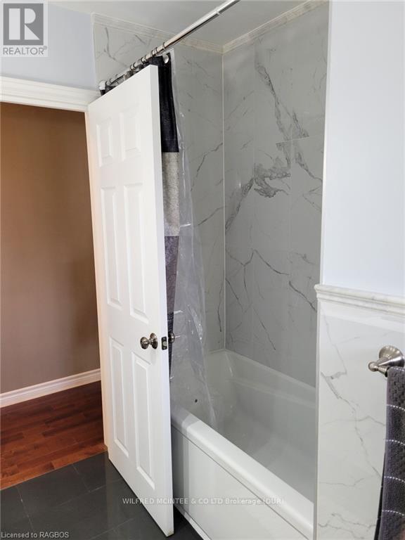 1235 Severin Drive S, Sarnia, Ontario  N7S 2B9 - Photo 8 - X11823116