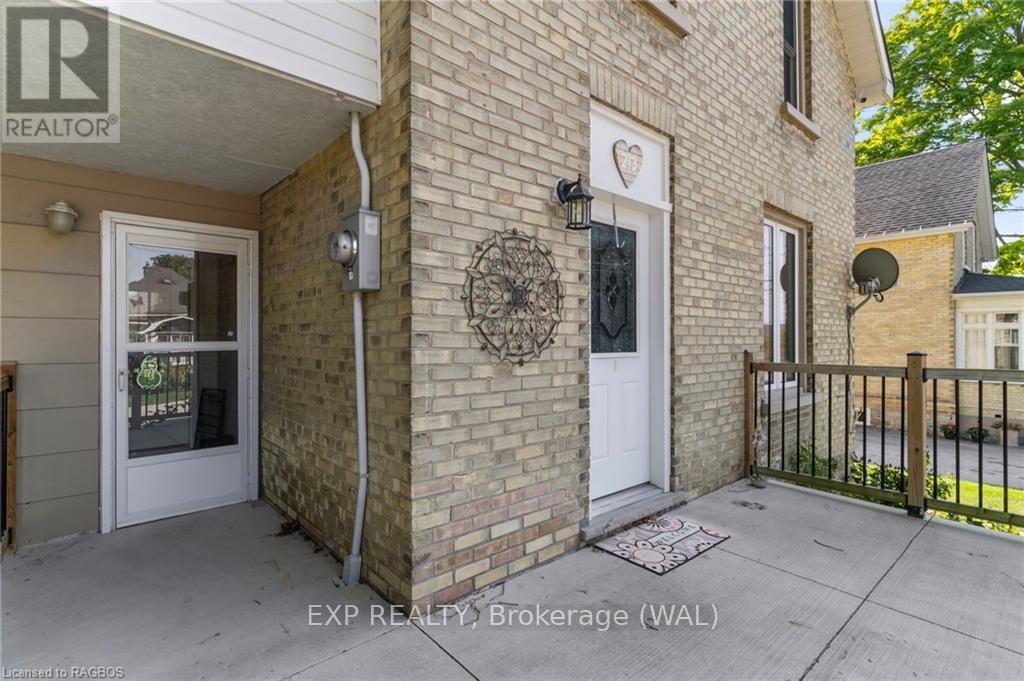 213 3rd Avenue, Arran-Elderslie, Ontario  N0G 1L0 - Photo 3 - X11870256