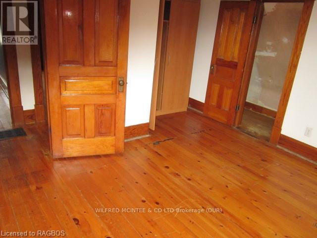 358 Lambton St W, West Grey, Ontario  N0G 1R0 - Photo 16 - X11879918