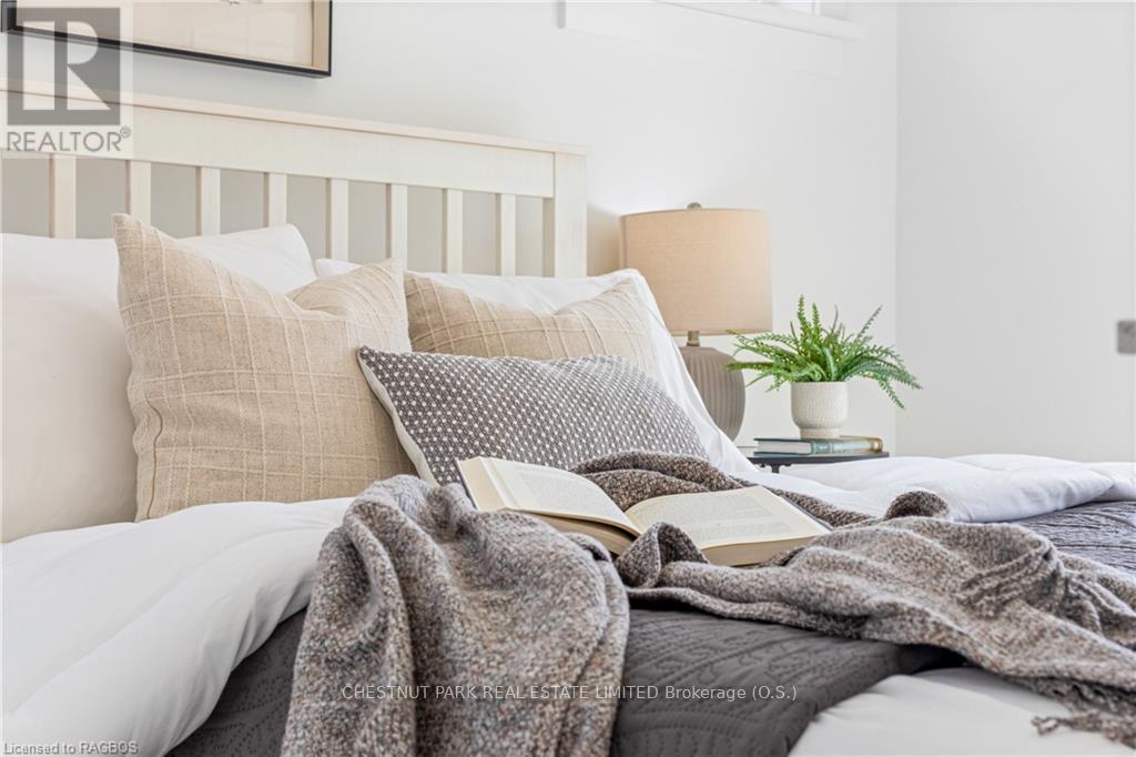 107 Laurens Lane, Georgian Bluffs, Ontario  N0H 1S0 - Photo 21 - X11879933