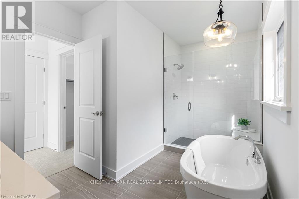 107 Laurens Lane, Georgian Bluffs, Ontario  N0H 1S0 - Photo 23 - X11879933