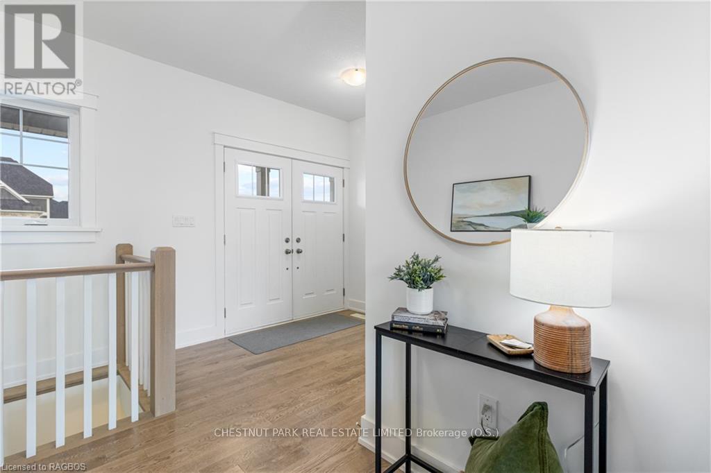 107 Laurens Lane, Georgian Bluffs, Ontario  N0H 1S0 - Photo 4 - X11879933