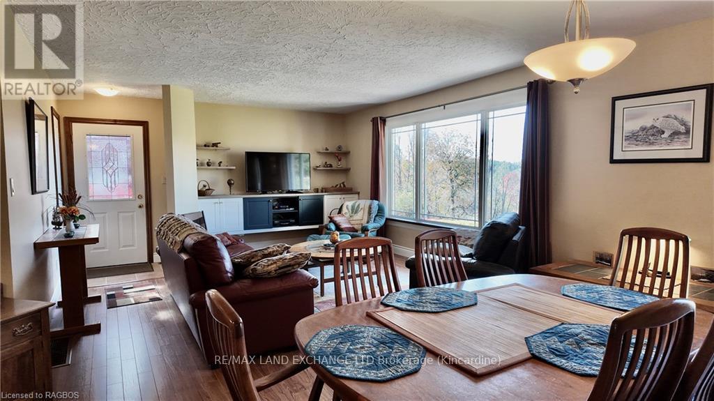 730 Campbell Avenue, Kincardine, Ontario  N2Z 1V9 - Photo 10 - X11879934