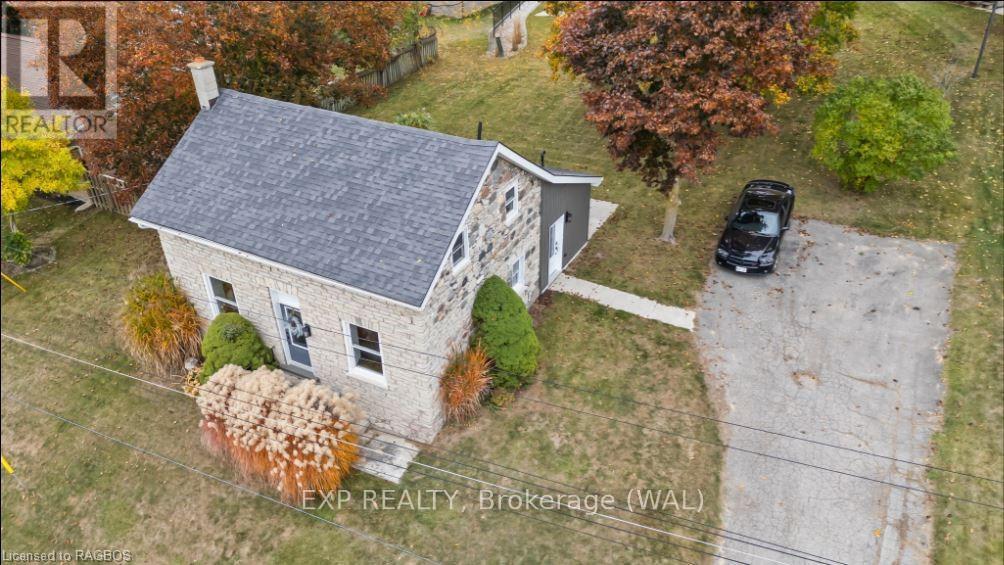 20 Shortt Street, Brockton, Ontario  N0G 2V0 - Photo 3 - X11879991