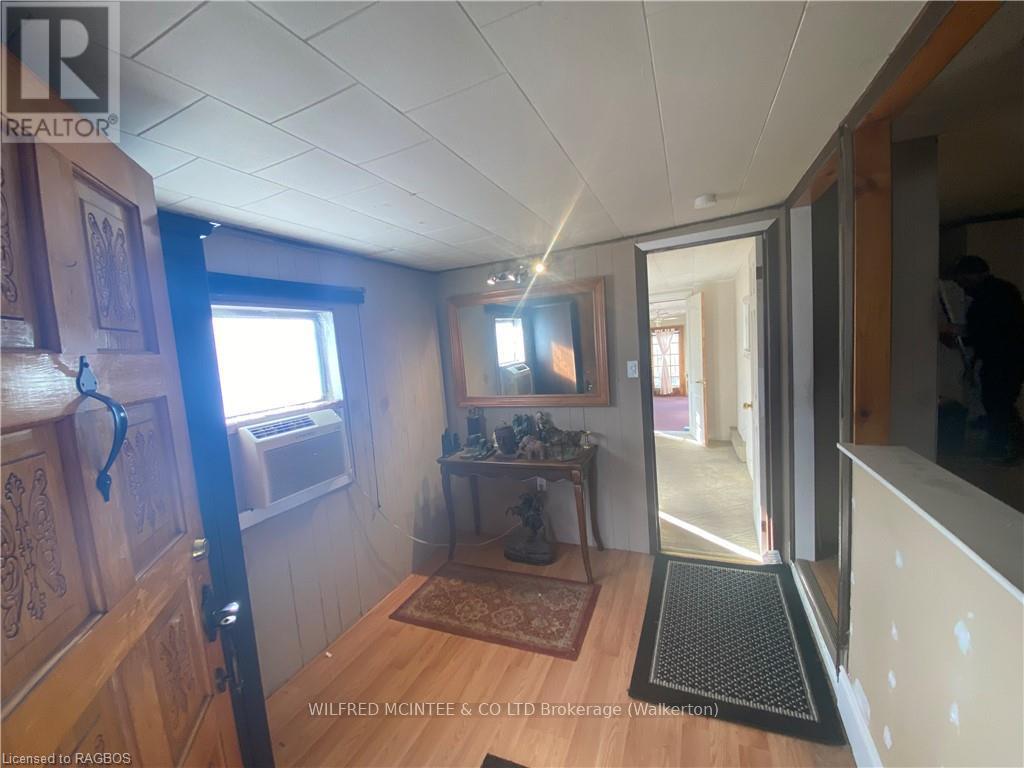 23 Bluejay Court, Brockton, Ontario  N0G 2V0 - Photo 11 - X11880002