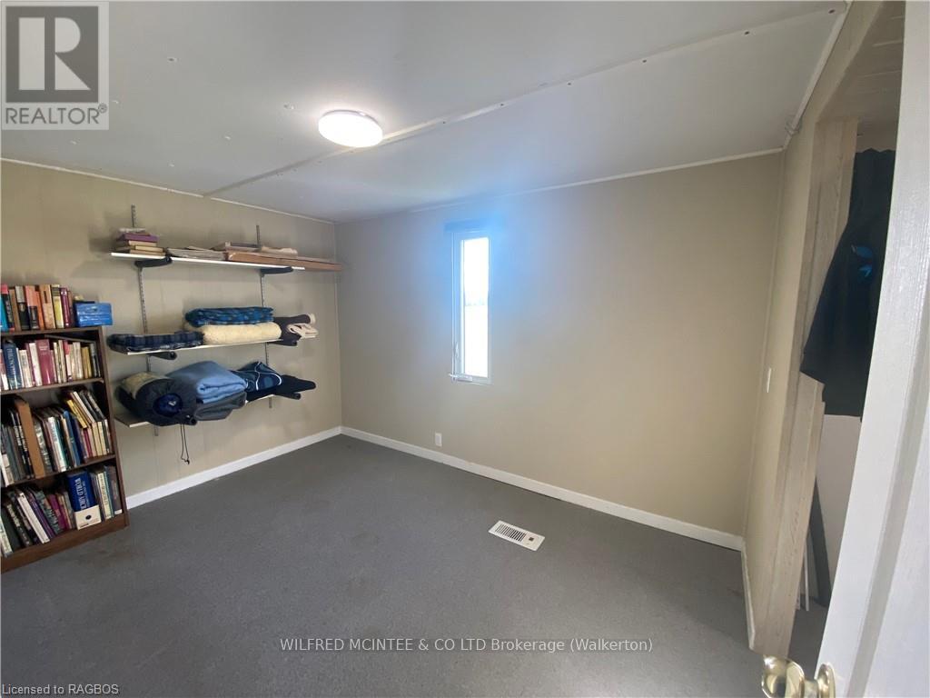 23 Bluejay Court, Brockton, Ontario  N0G 2V0 - Photo 14 - X11880002