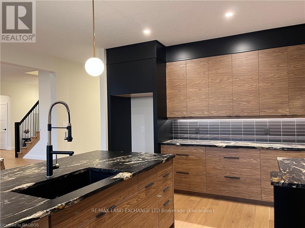 958 Bogdanovic Way, Huron-Kinloss, Ontario  N2Z 0H4 - Photo 16 - X11880010