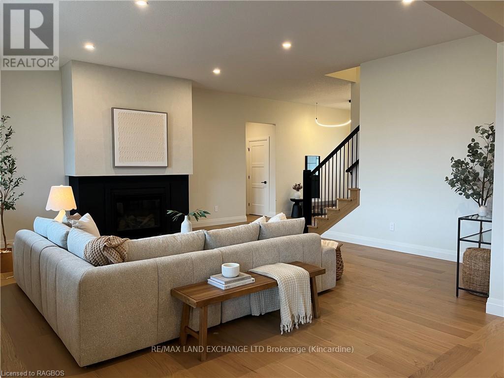 958 Bogdanovic Way, Huron-Kinloss, Ontario  N2Z 0H4 - Photo 19 - X11880010