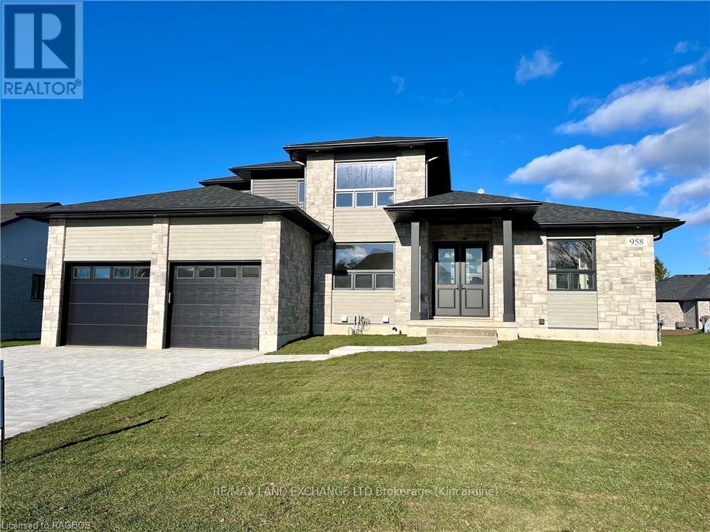 958 Bogdanovic Way, Huron-Kinloss, Ontario  N2Z 0H4 - Photo 2 - X11880010