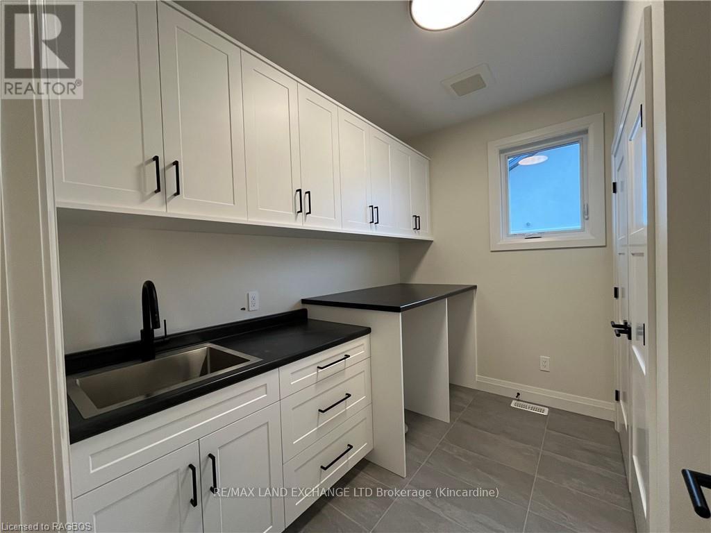 958 Bogdanovic Way, Huron-Kinloss, Ontario  N2Z 0H4 - Photo 34 - X11880010