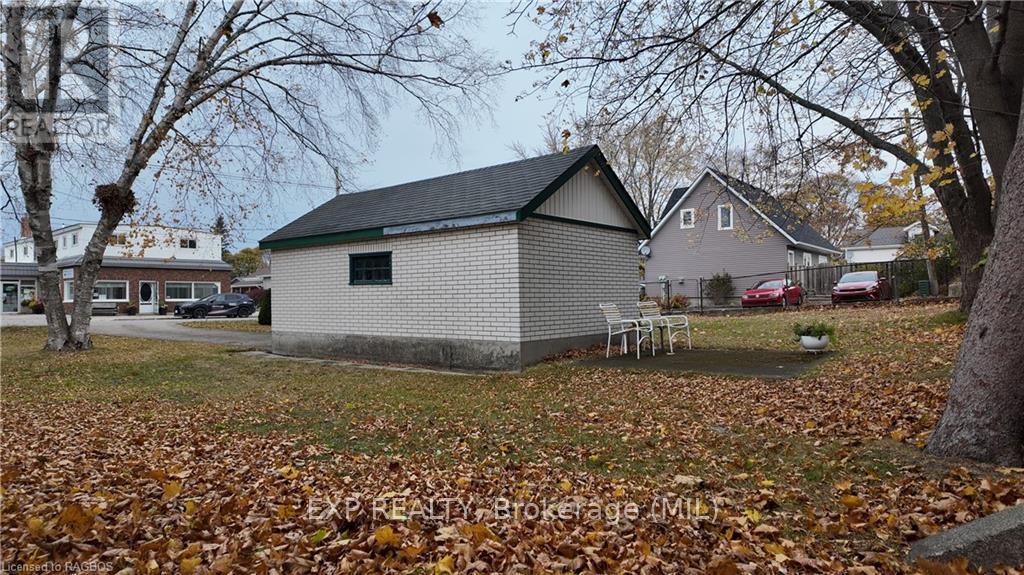 21 Grosvenor St N, Saugeen Shores, Ontario  N0H 2L0 - Photo 12 - X11880016