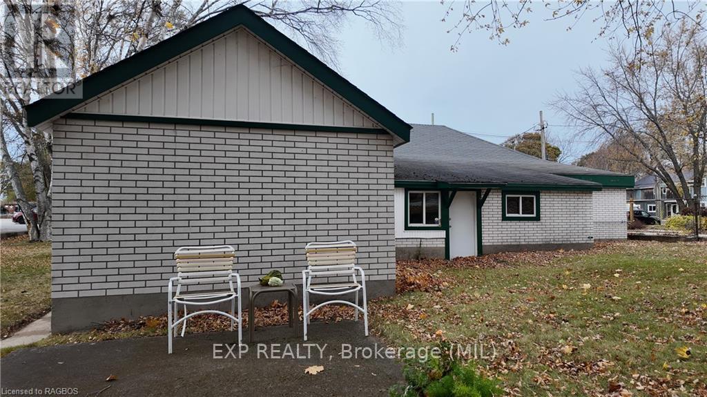 21 Grosvenor St N, Saugeen Shores, Ontario  N0H 2L0 - Photo 13 - X11880016