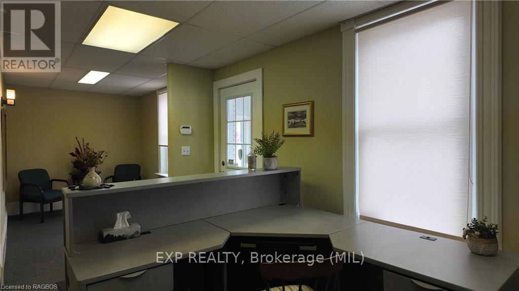 21 Grosvenor St N, Saugeen Shores, Ontario  N0H 2L0 - Photo 5 - X11880016