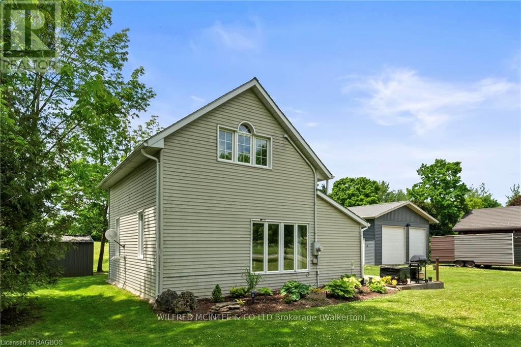 315186 Highway 6, West Grey, Ontario  N0G 1R0 - Photo 1 - X11880022