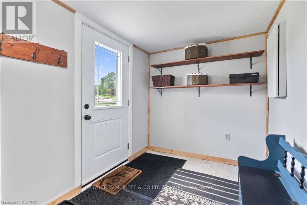 315186 Highway 6, West Grey, Ontario  N0G 1R0 - Photo 7 - X11880022