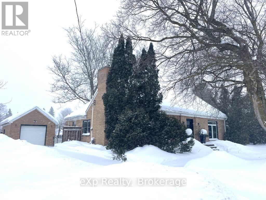 108 Hinks Street, Brockton, Ontario  N0G 2V0 - Photo 2 - X11880039