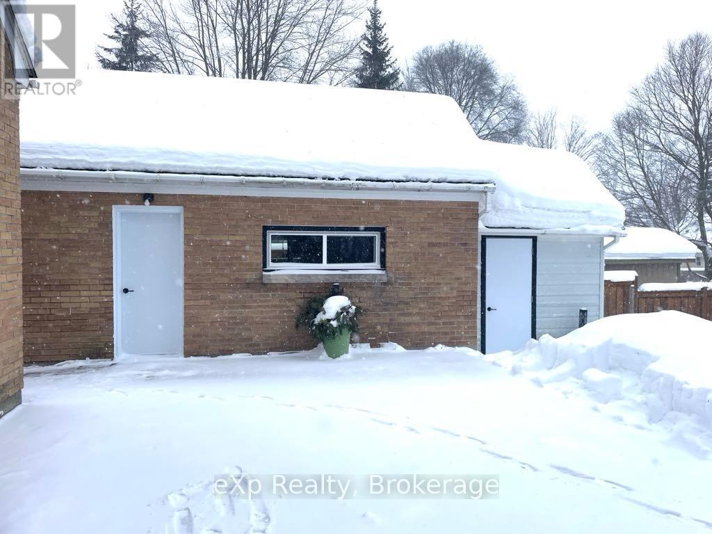 108 Hinks Street, Brockton, Ontario  N0G 2V0 - Photo 37 - X11880039