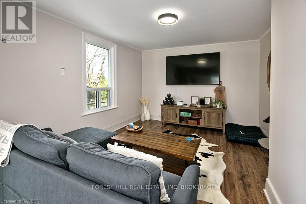54 Mark Street W, Grey Highlands, Ontario  N0C 1H0 - Photo 7 - X11880041