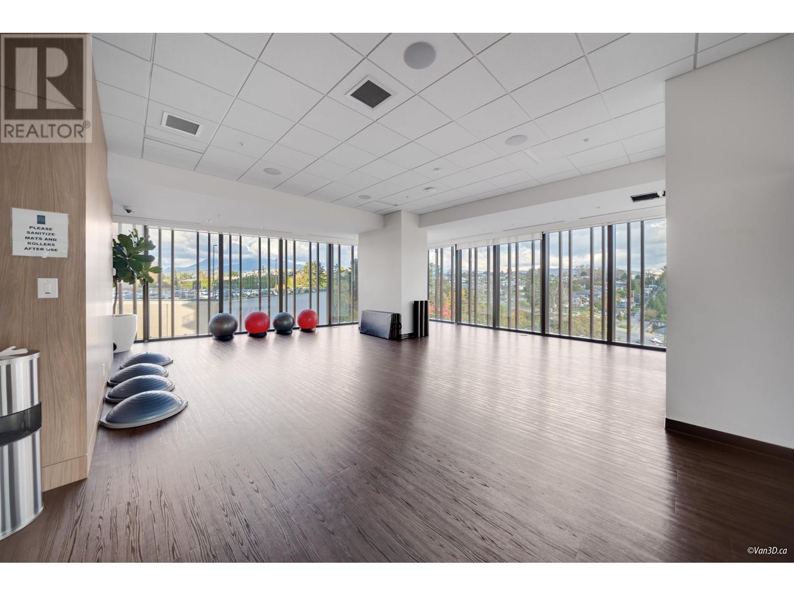 Listing Picture 23 of 25 : 4901 4650 BRENTWOOD BOULEVARD, Burnaby / 本拿比 - 魯藝地產 Yvonne Lu Group - MLS Medallion Club Member