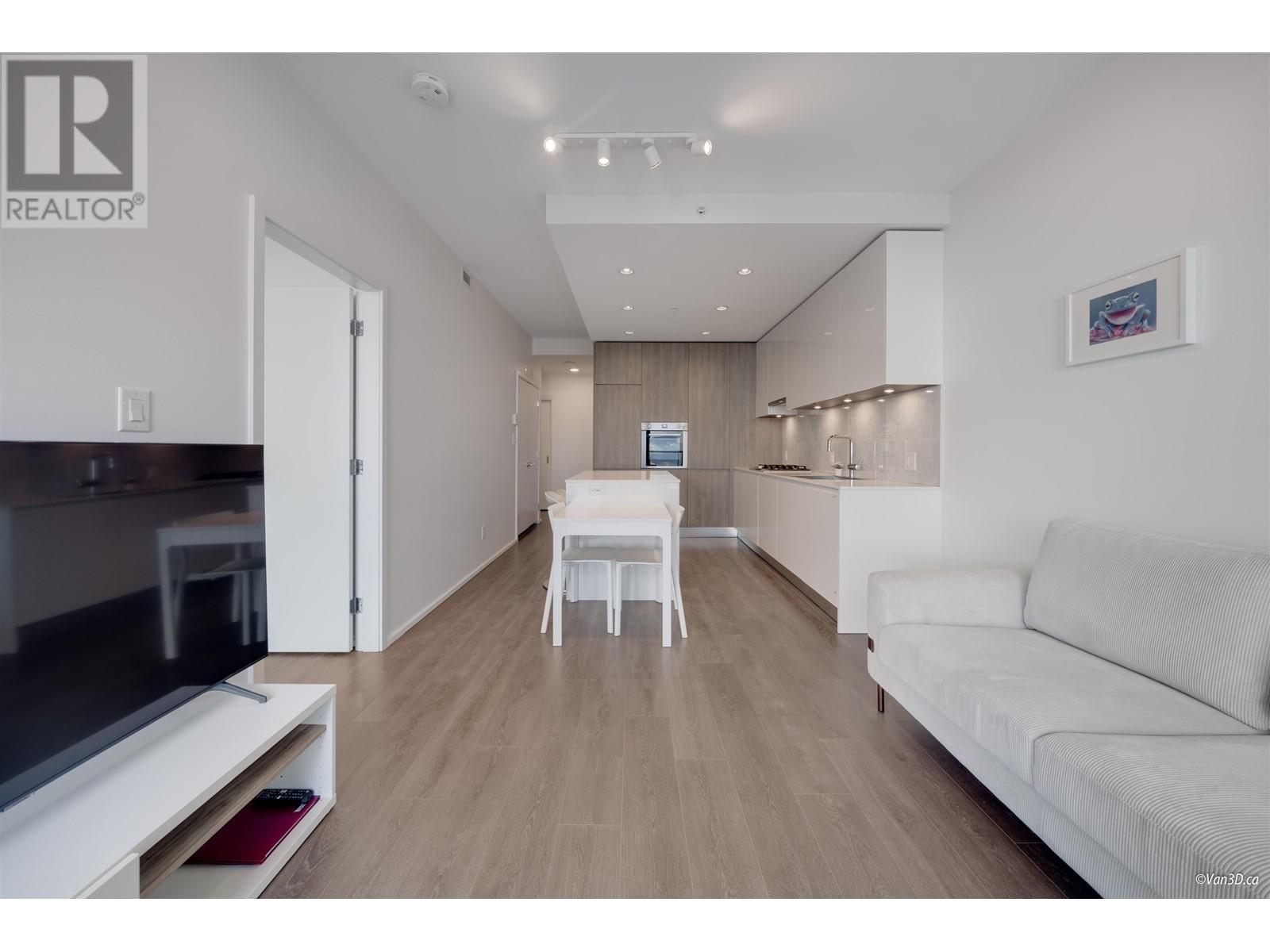 Listing Picture 5 of 25 : 4901 4650 BRENTWOOD BOULEVARD, Burnaby / 本拿比 - 魯藝地產 Yvonne Lu Group - MLS Medallion Club Member