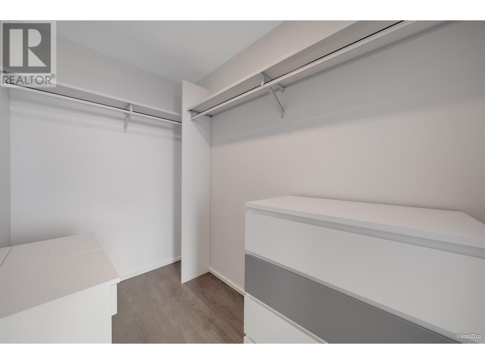 Listing Picture 13 of 25 : 4901 4650 BRENTWOOD BOULEVARD, Burnaby / 本拿比 - 魯藝地產 Yvonne Lu Group - MLS Medallion Club Member