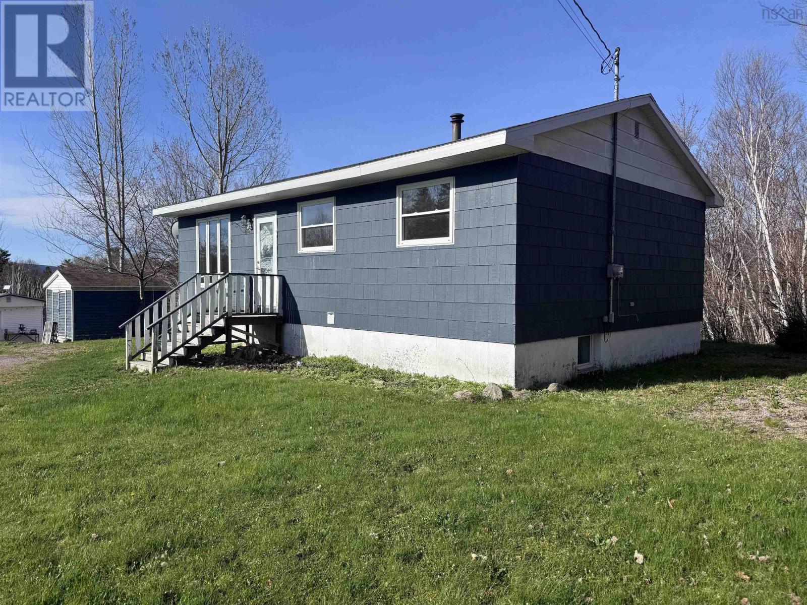 53 Maplewood Drive, Ingonish, Nova Scotia  B0C 1K0 - Photo 2 - 202427981