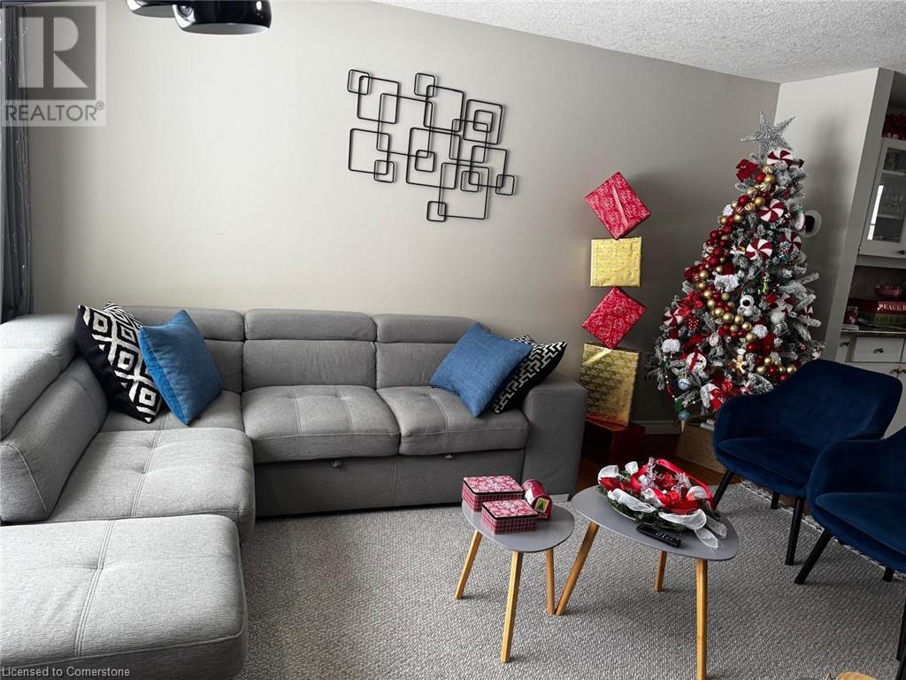 247 Fergus Avenue Unit# 11, Kitchener, Ontario  N2A 2H6 - Photo 2 - 40681874