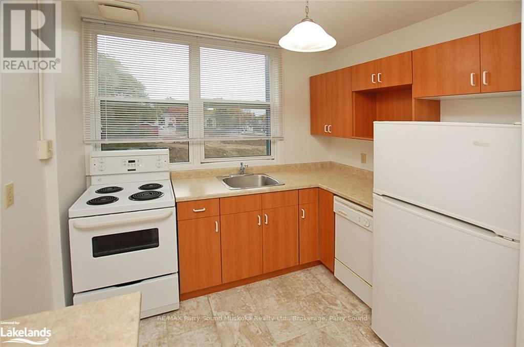 17-118 Isabella Street, Parry Sound, Ontario  P2A 1N1 - Photo 3 - X10437850