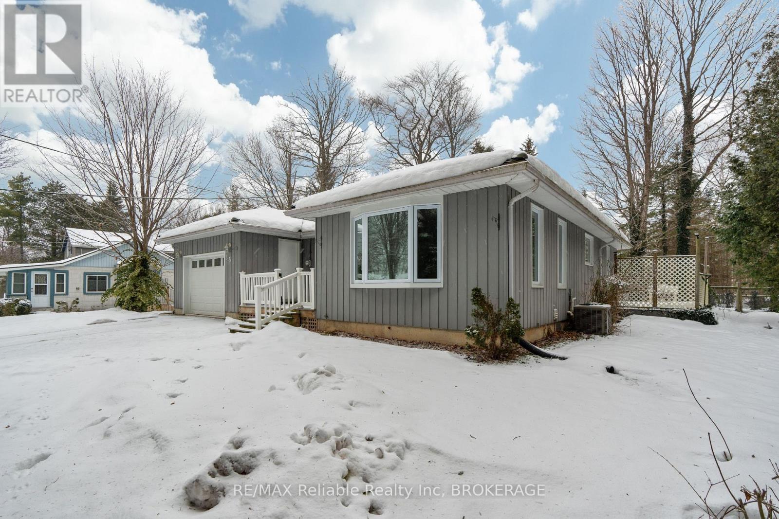 13 Park Road, Central Huron, Ontario  N7A 3X8 - Photo 3 - X10780408