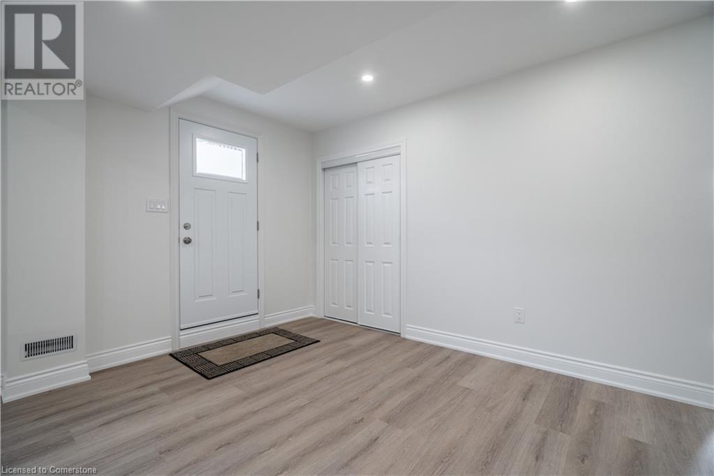 102 Donnici Drive Unit# 2Hamilton, Ontario  L9B 2K3 - Photo 8 - 40684933