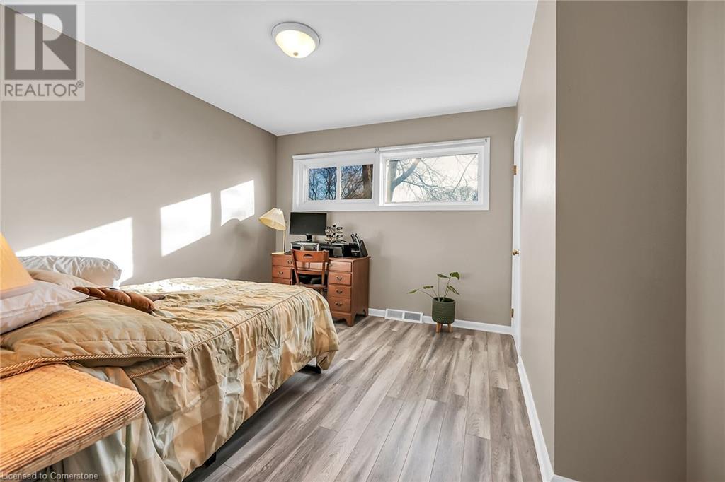 465 East 36th Street, Hamilton, Ontario  L8V 4A4 - Photo 15 - 40685040