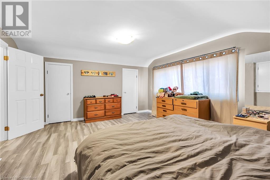 465 East 36th Street, Hamilton, Ontario  L8V 4A4 - Photo 20 - 40685040