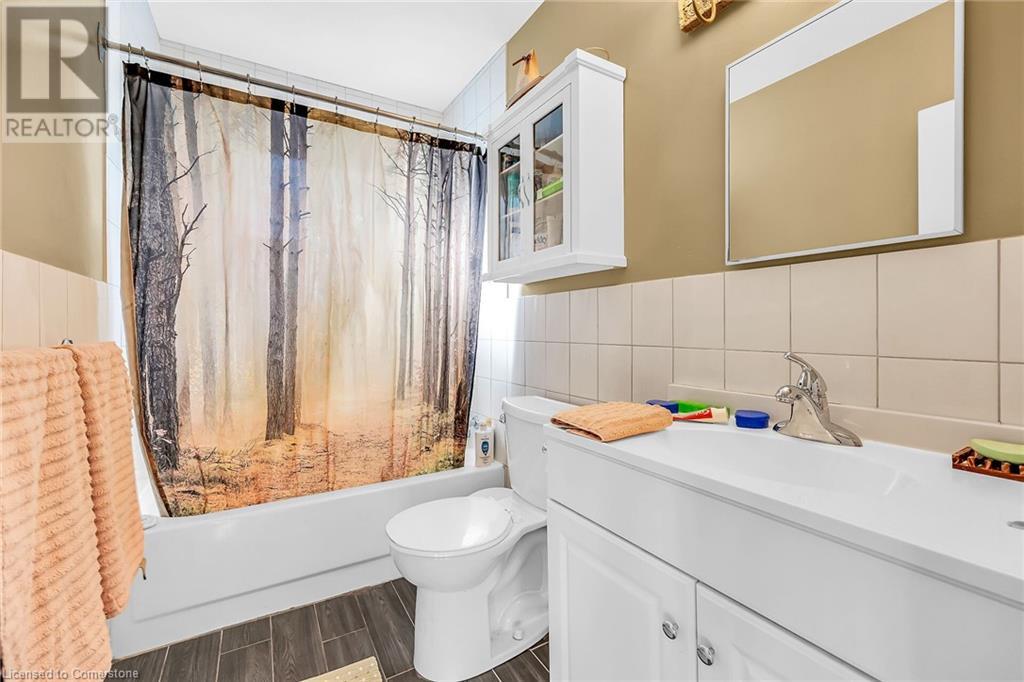 465 East 36th Street, Hamilton, Ontario  L8V 4A4 - Photo 21 - 40685040