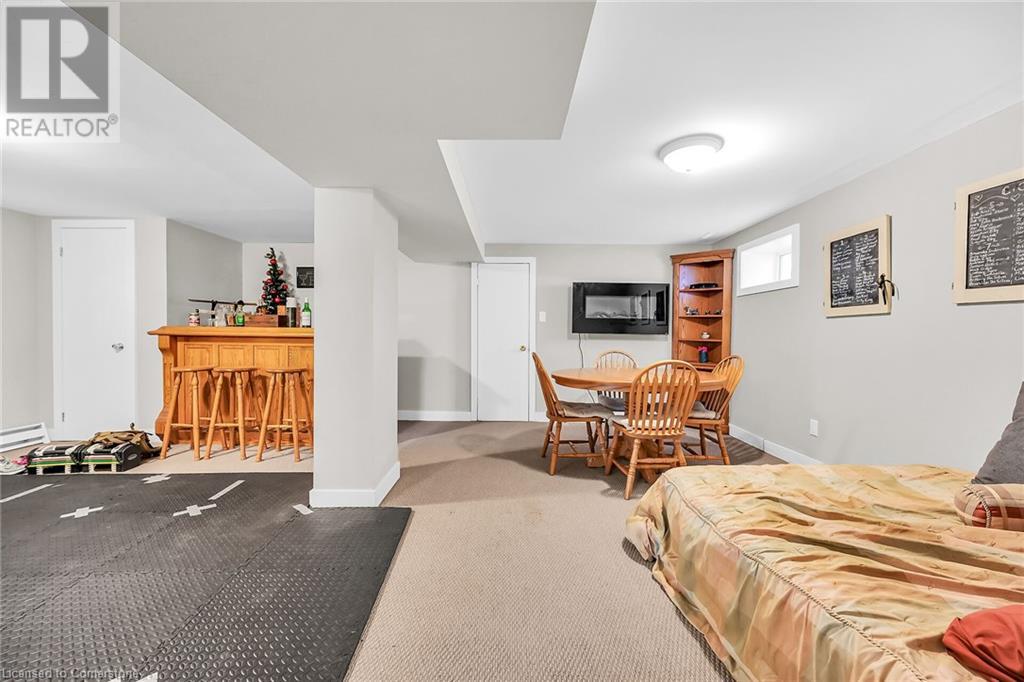 465 East 36th Street, Hamilton, Ontario  L8V 4A4 - Photo 22 - 40685040