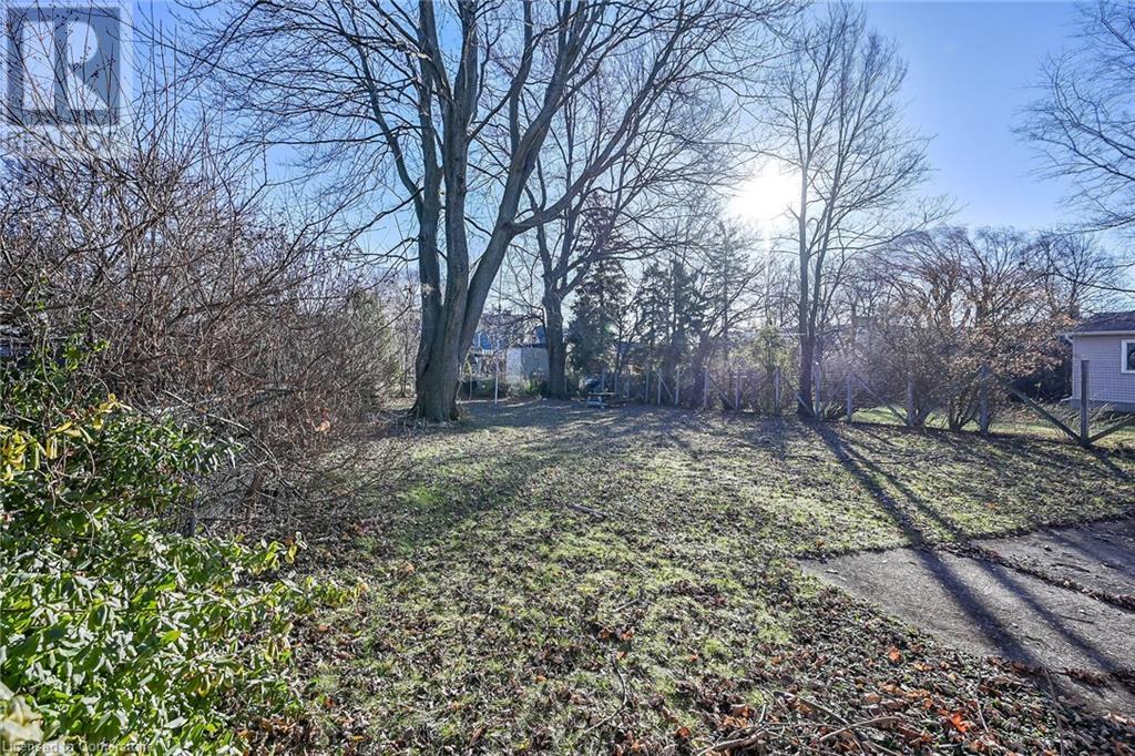 465 East 36th Street, Hamilton, Ontario  L8V 4A4 - Photo 32 - 40685040